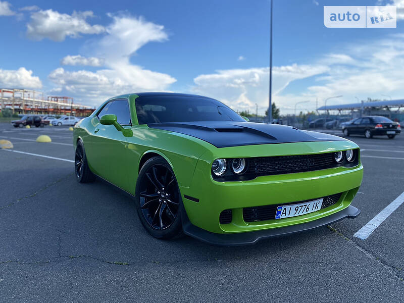 Купе Dodge Challenger 2017 в Киеве