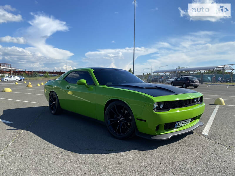 Купе Dodge Challenger 2017 в Киеве