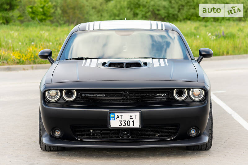Купе Dodge Challenger 2016 в Ивано-Франковске