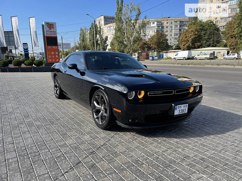 Купе Dodge Challenger 2017 в Одесі