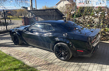 Купе Dodge Challenger 2020 в 