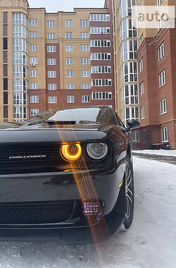 Купе Dodge Challenger 2019 в Тернополе