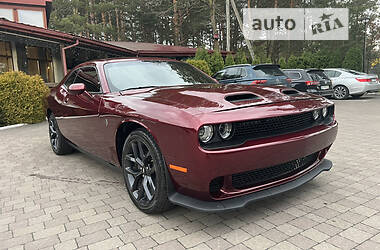 Купе Dodge Challenger 2019 в Львове