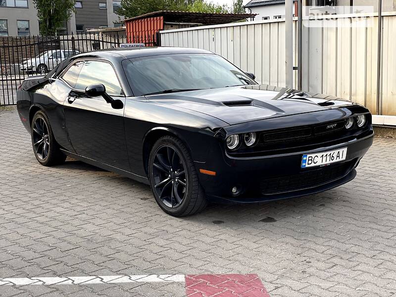 Купе Dodge Challenger 2015 в 