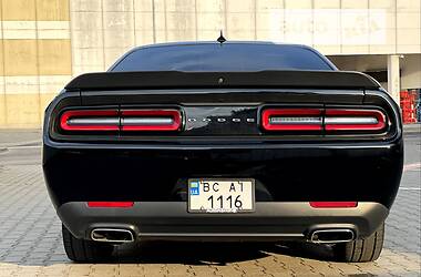 Купе Dodge Challenger 2015 в 