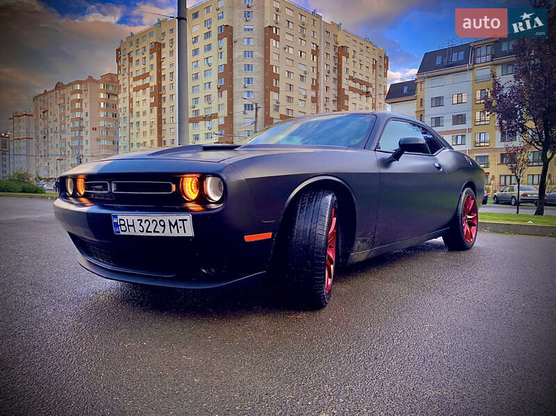 Купе Dodge Challenger 2018 в Одесі