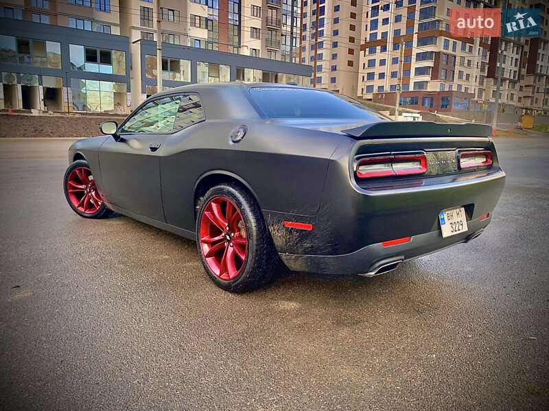 Купе Dodge Challenger 2018 в Одесі