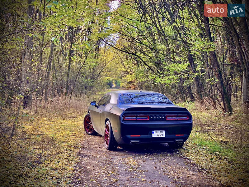 Купе Dodge Challenger 2018 в Одесі