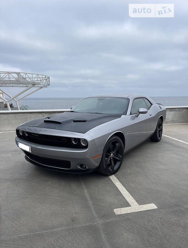 Купе Dodge Challenger 2018 в Одессе