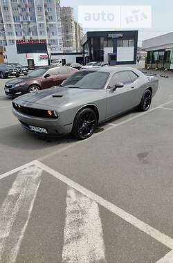 Купе Dodge Challenger 2017 в Киеве