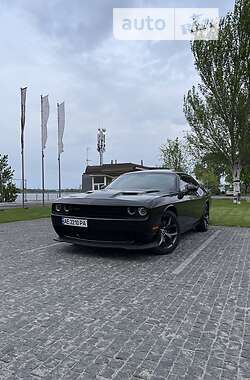Седан Dodge Challenger 2017 в Днепре