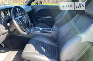 Купе Dodge Challenger 2013 в 