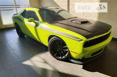 Купе Dodge Challenger 2020 в 