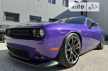 Купе Dodge Challenger 2022 в 