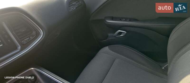 Купе Dodge Challenger 2014 в Киеве