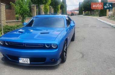 Купе Dodge Challenger 2016 в 