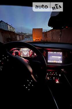 Купе Dodge Challenger 2017 в 