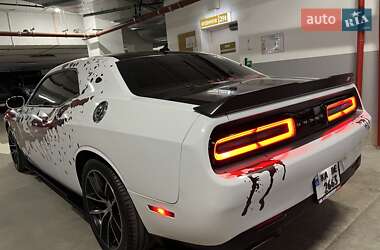 Купе Dodge Challenger 2016 в 