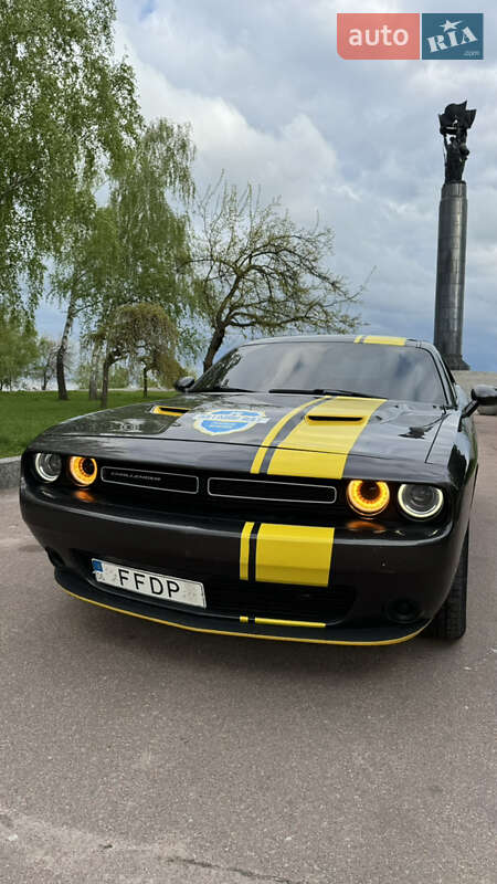 Купе Dodge Challenger 2018 в Житомире