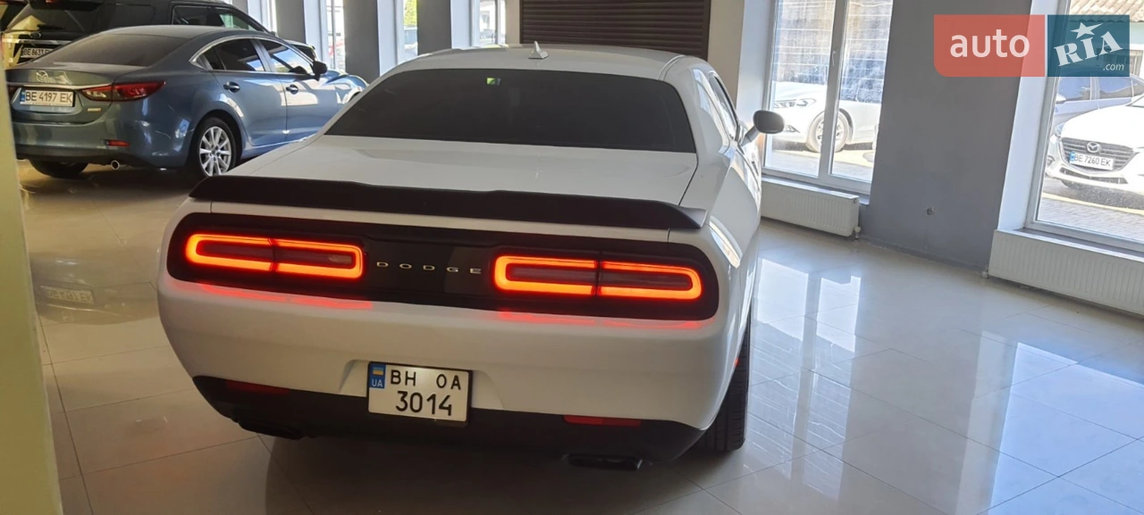 2015 Dodge Challenger - мініатюра 19
