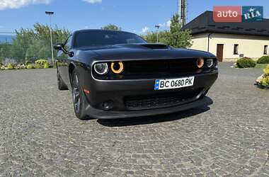 Купе Dodge Challenger 2019 в Львові