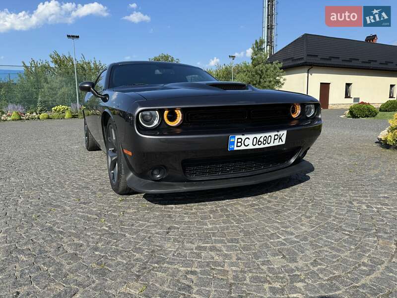 Dodge Challenger 2019