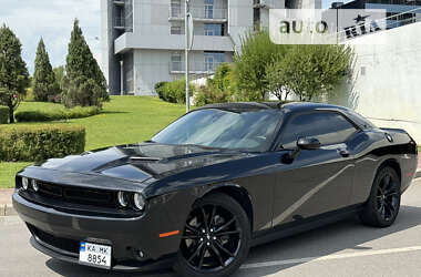 Купе Dodge Challenger 2017 в Киеве