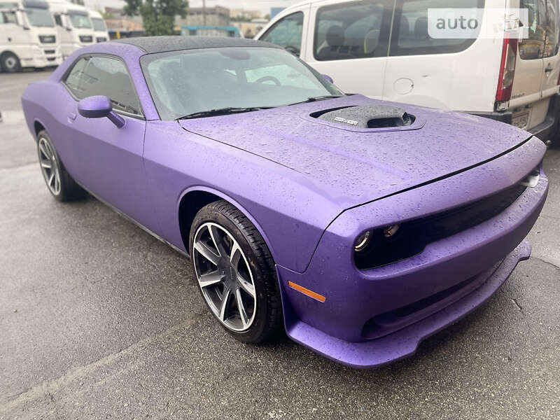 Купе Dodge Challenger 2017 в Киеве