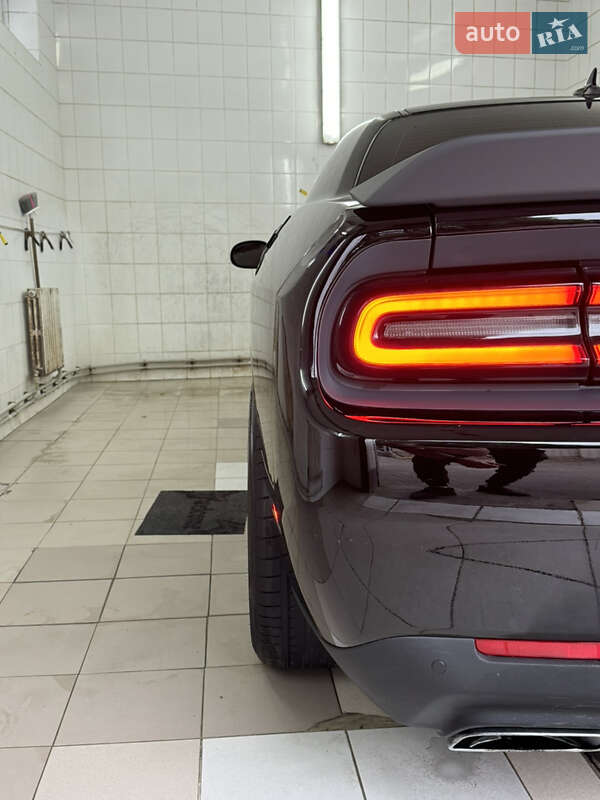 Купе Dodge Challenger 2020 в Киеве