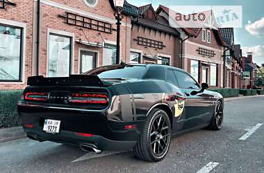 Купе Dodge Challenger 2015 в Киеве