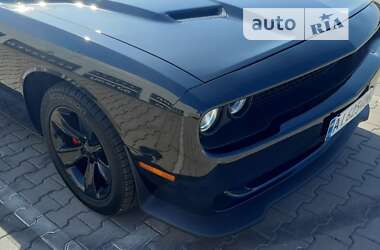 Купе Dodge Challenger 2016 в Києві