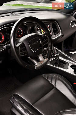 Купе Dodge Challenger 2019 в 