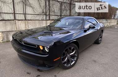 Купе Dodge Challenger 2017 в Києві