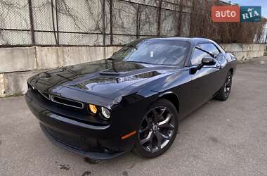 Купе Dodge Challenger 2017 в Києві