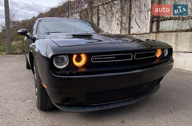 Купе Dodge Challenger 2017 в Києві