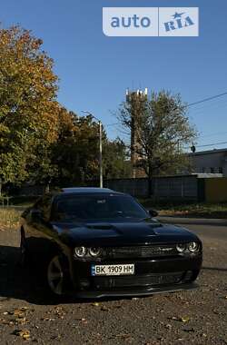 Купе Dodge Challenger 2015 в Ровно