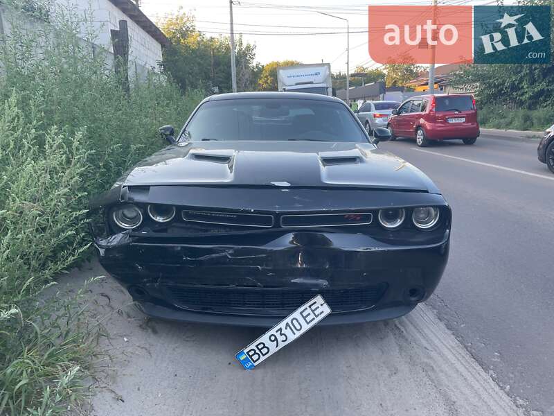 Купе Dodge Challenger 2014 в Киеве