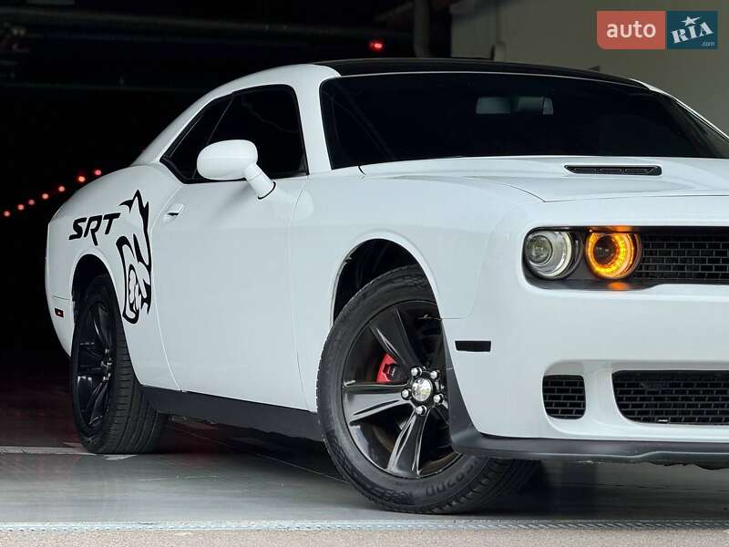Купе Dodge Challenger 2017 в Шепетівці