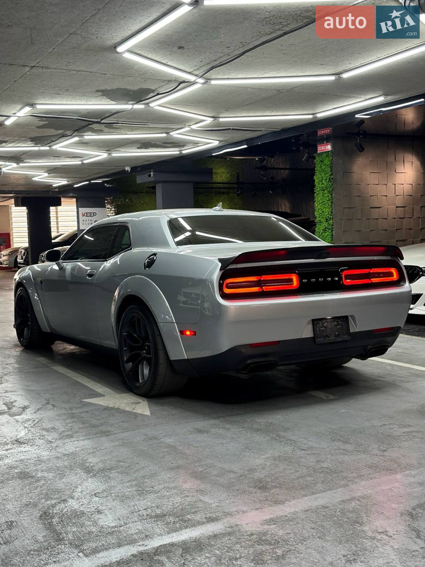 2019 Dodge Challenger - мініатюра 4