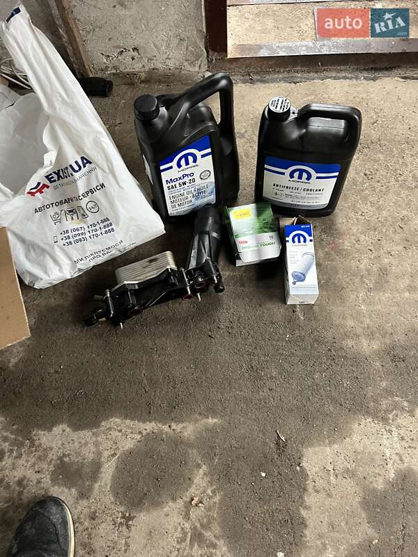 Купе Dodge Challenger 2015 в Дніпрі