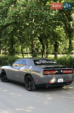 Купе Dodge Challenger 2017 в Мукачево