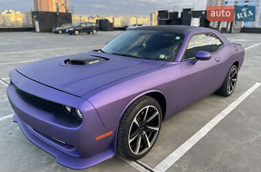 Купе Dodge Challenger 2017 в Києві