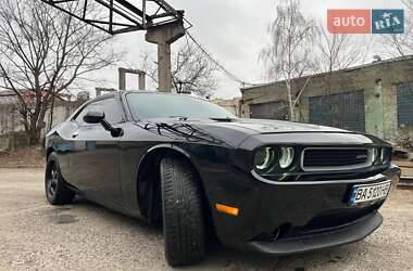 Купе Dodge Challenger 2012 в Киеве