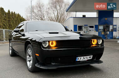 Купе Dodge Challenger 2015 в Смеле