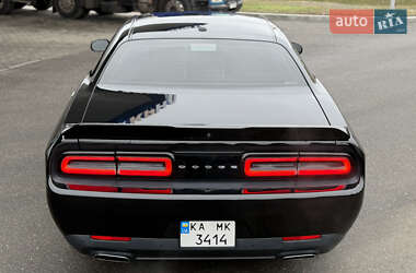 Купе Dodge Challenger 2015 в Смеле