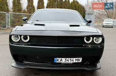 Купе Dodge Challenger 2015 в Смеле