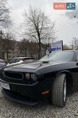 Купе Dodge Challenger 2014 в Івано-Франківську