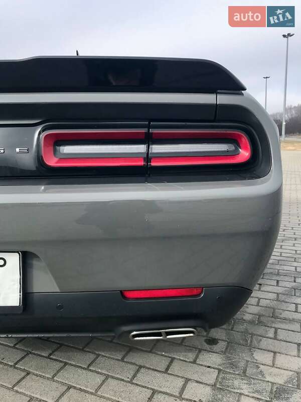 Купе Dodge Challenger 2017 в Львове