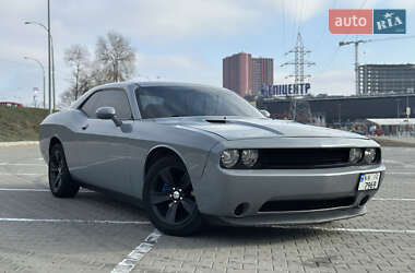 Купе Dodge Challenger 2013 в Києві