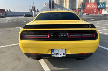 Купе Dodge Challenger 2017 в Києві